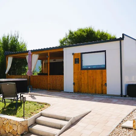 Holiday home Casa Mia With Pool And Private Jacuzzi - Barrierefrei - Premiumholidays - Pakostane